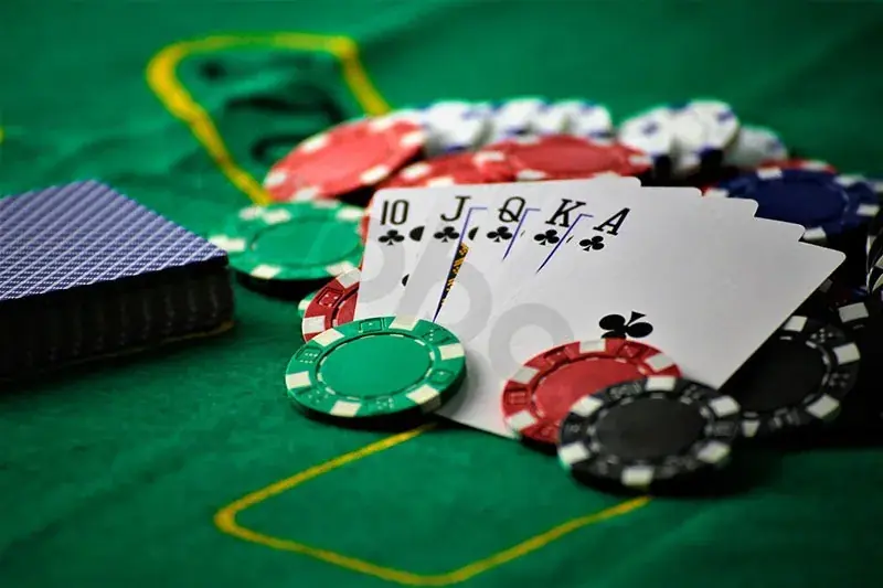 Nine casino poker